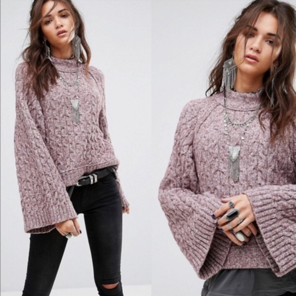 FREE PEOPLE SNOW BIRD FLUTED SLEEVE MEDIUM SWEATER